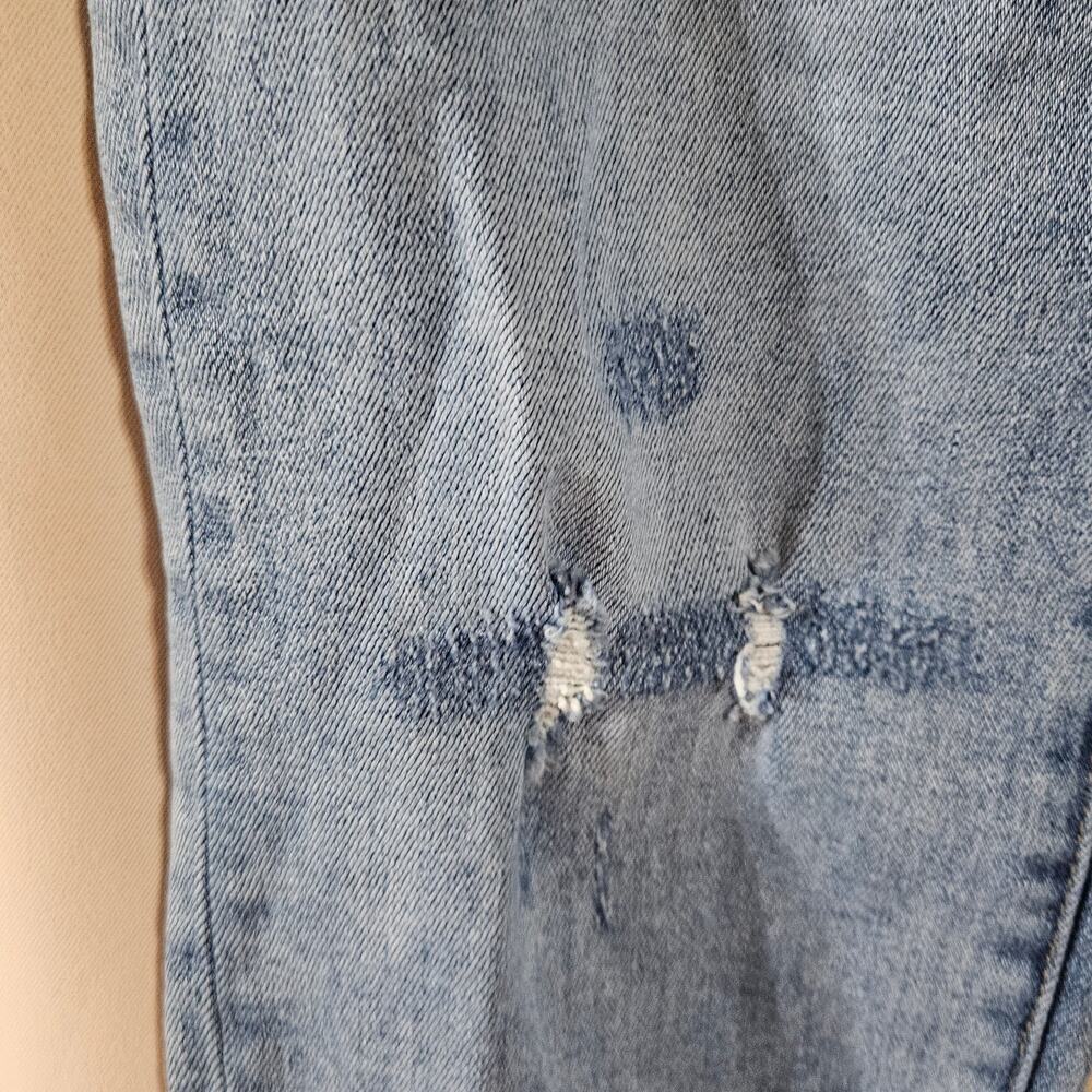 Women's Straight Leg Jeans - Blue - Picture 6 of 9